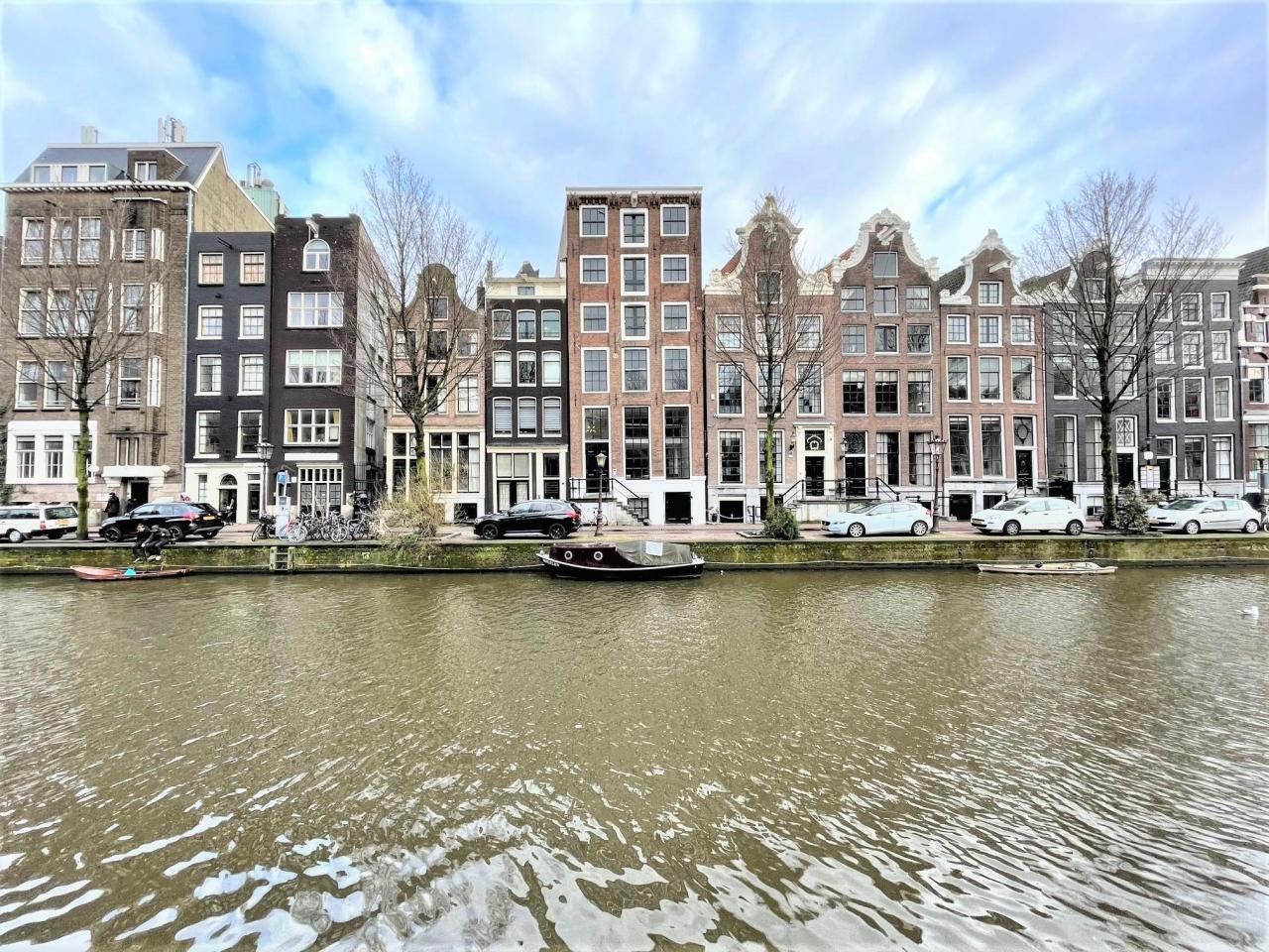 private-rentals for rent on Oudezijds Voorburgwal